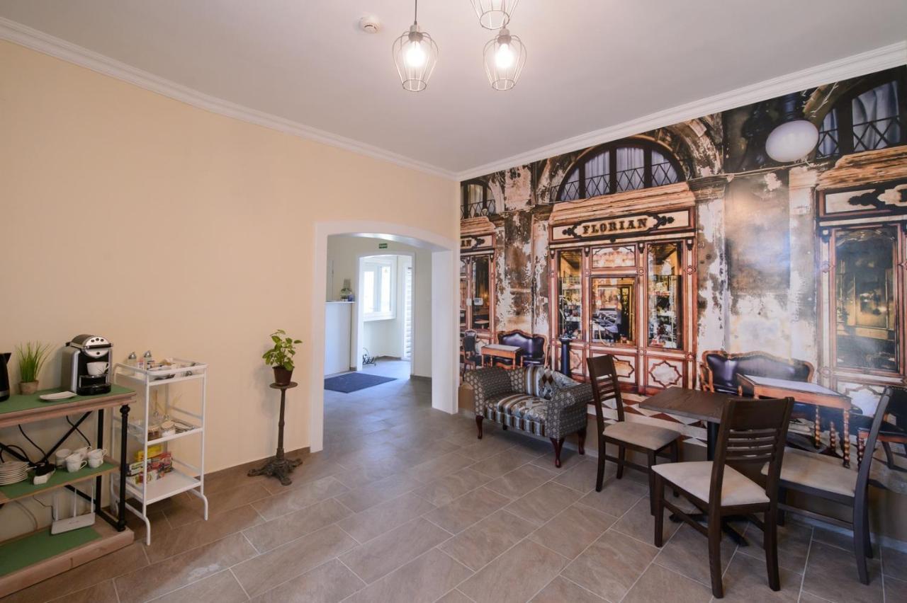 Illaberek Panzio Otel Eğri Dış mekan fotoğraf