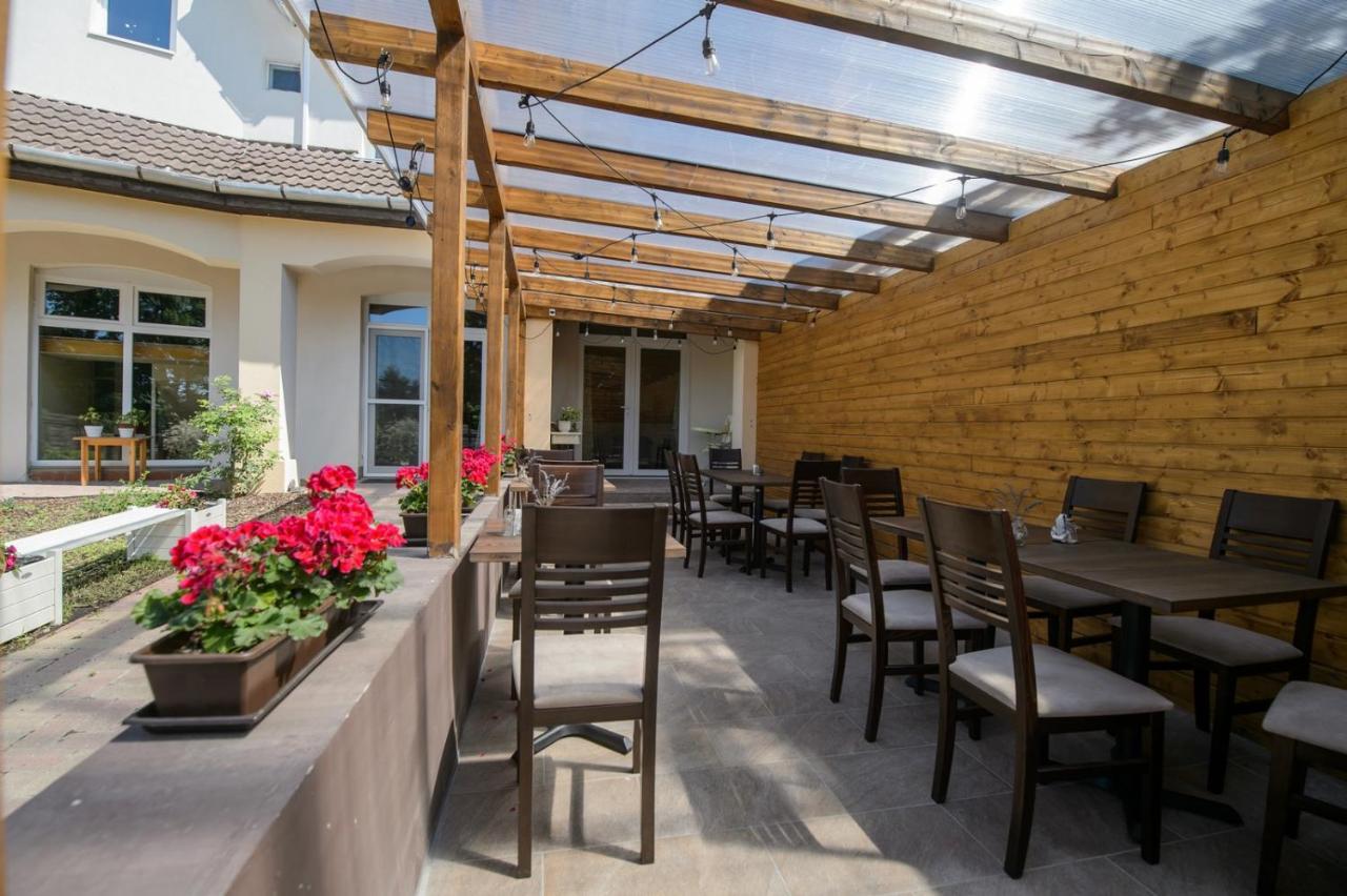 Illaberek Panzio Otel Eğri Dış mekan fotoğraf