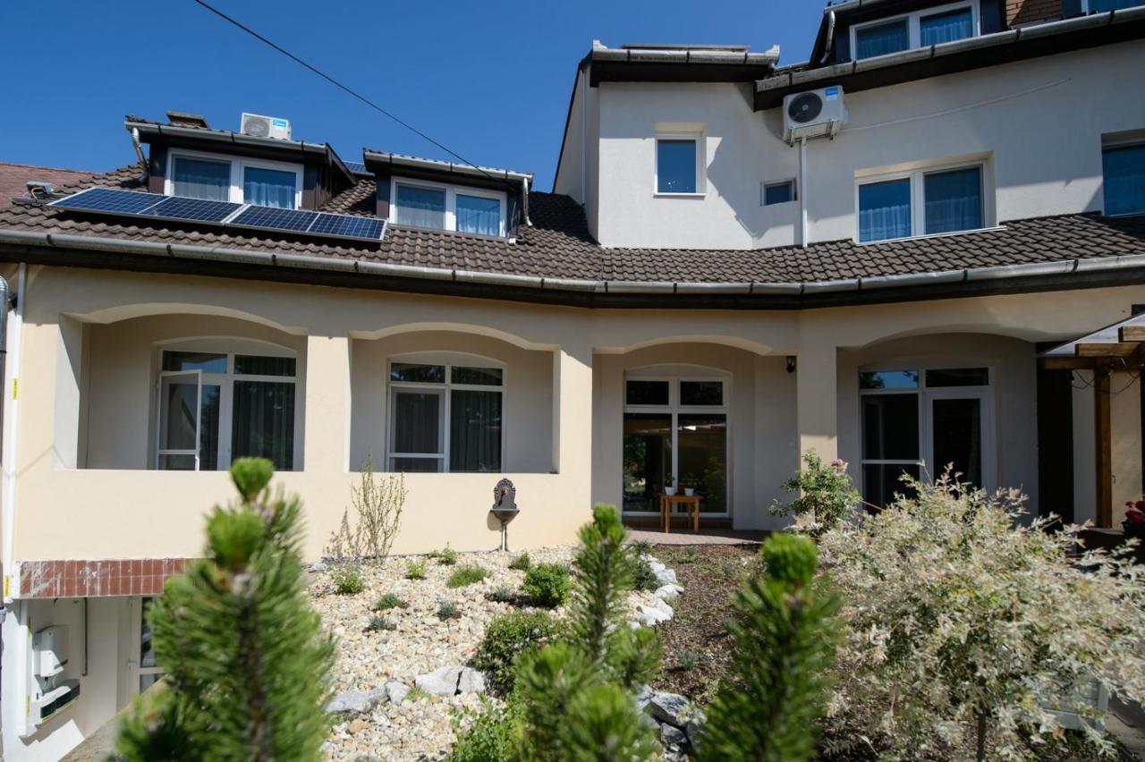 Illaberek Panzio Otel Eğri Dış mekan fotoğraf