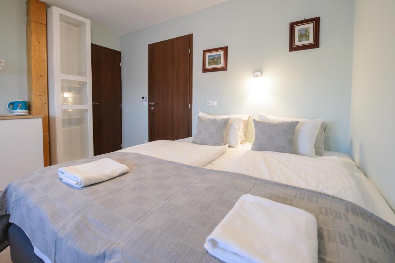 Illaberek Panzio Otel Eğri Dış mekan fotoğraf